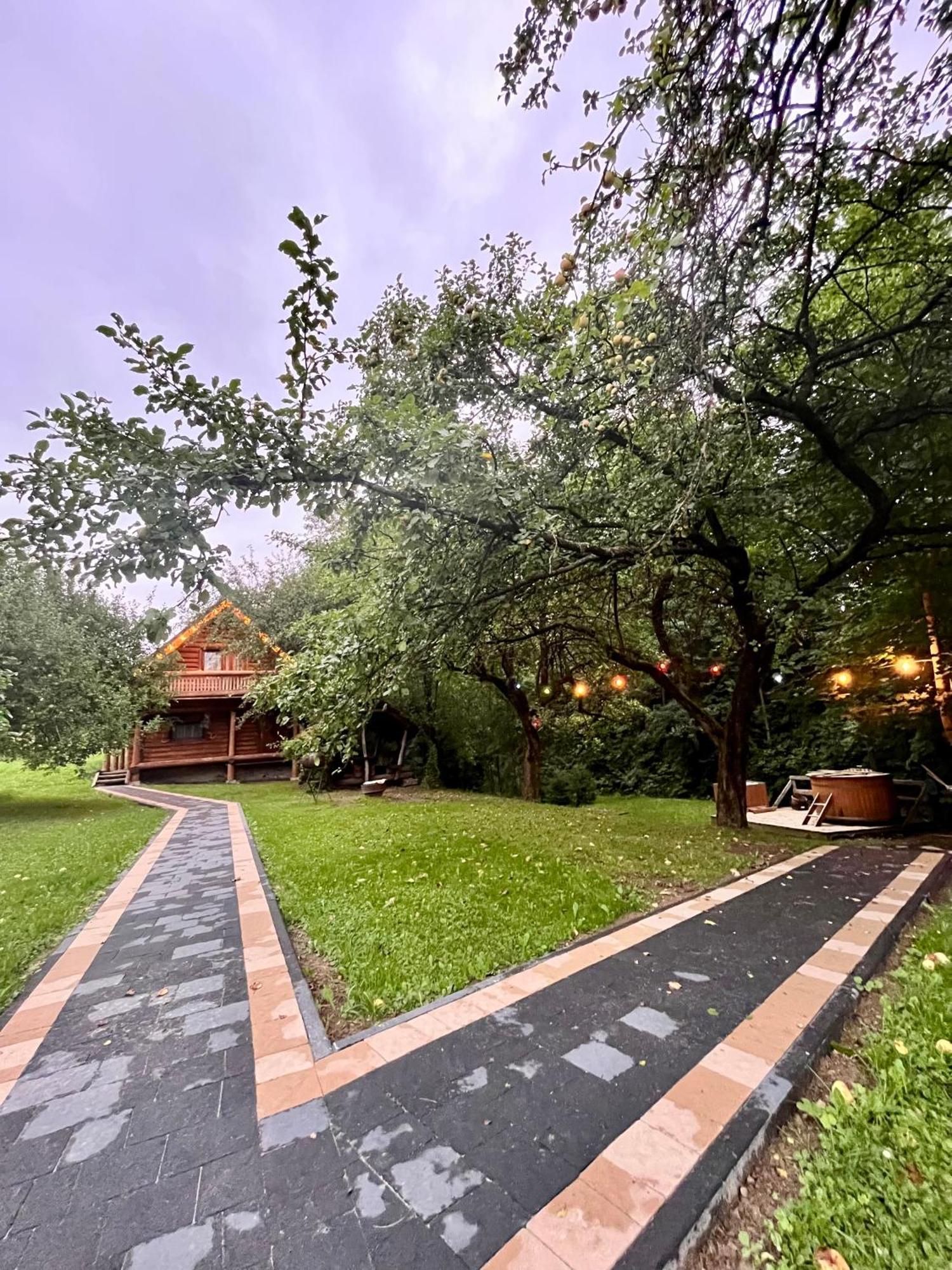 Тихий Куточок Villa Izki Exteriör bild
