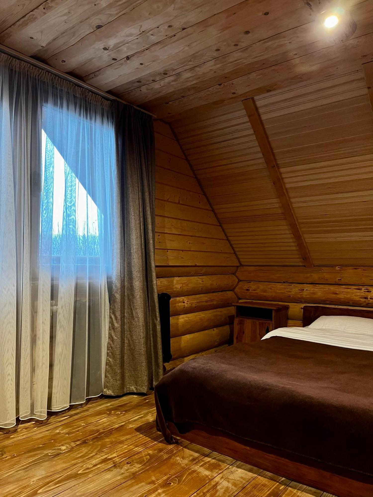 Тихий Куточок Villa Izki Exteriör bild